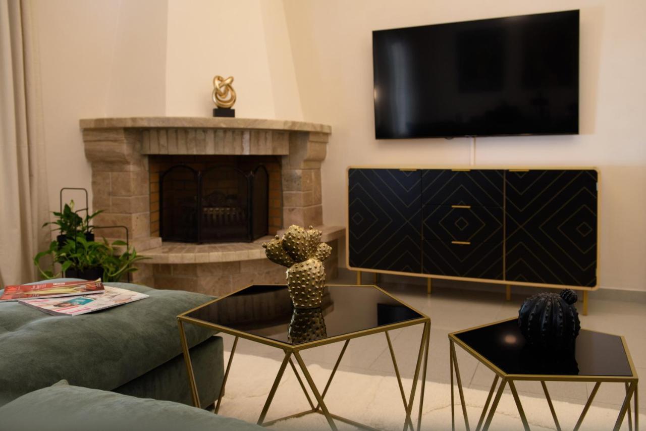 Regina'S Downtown Apartment By Corfuescapes Corfu  Экстерьер фото